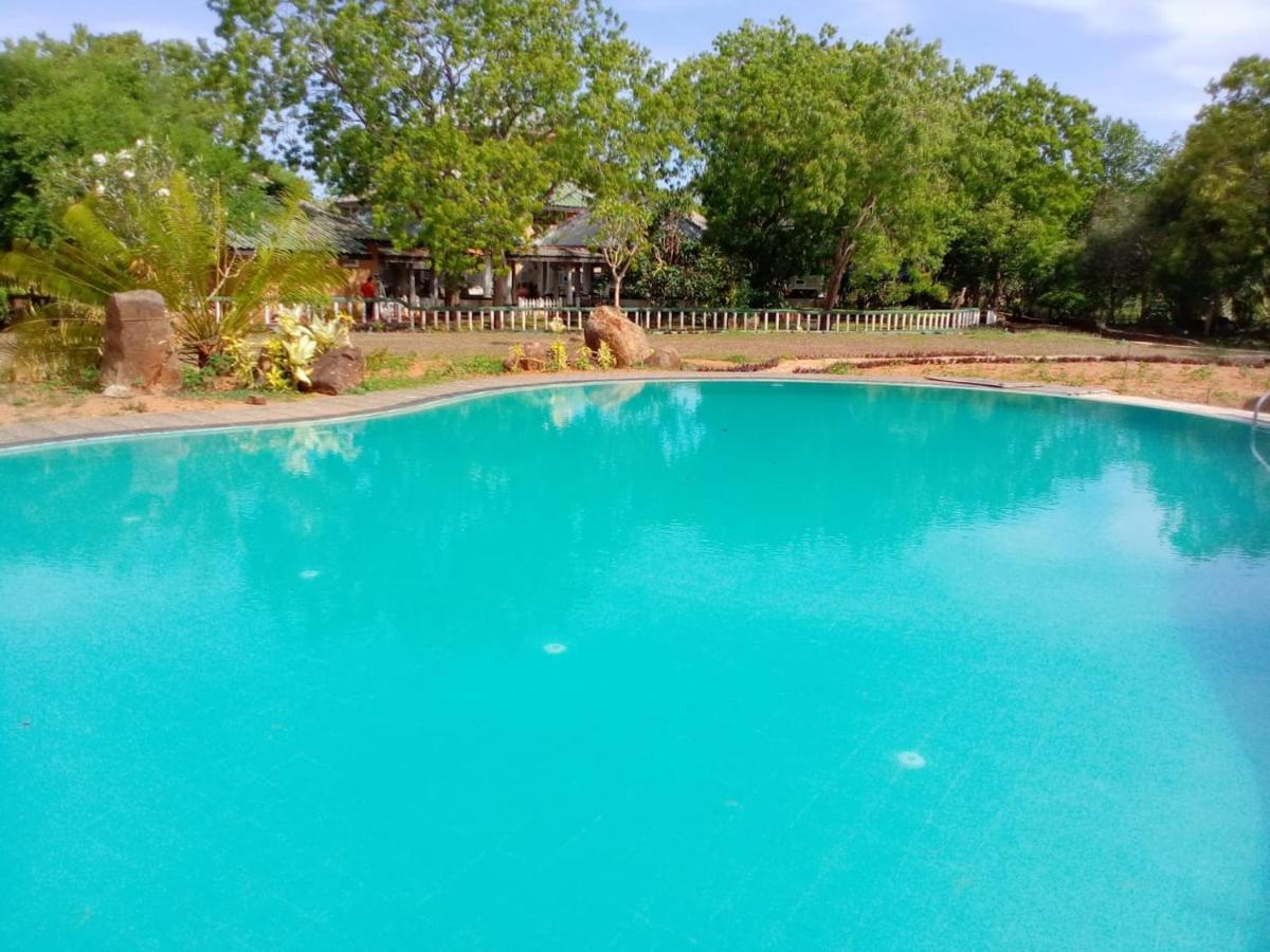 Kodigahawewa Forest Resort Tissamaharama Buitenkant foto