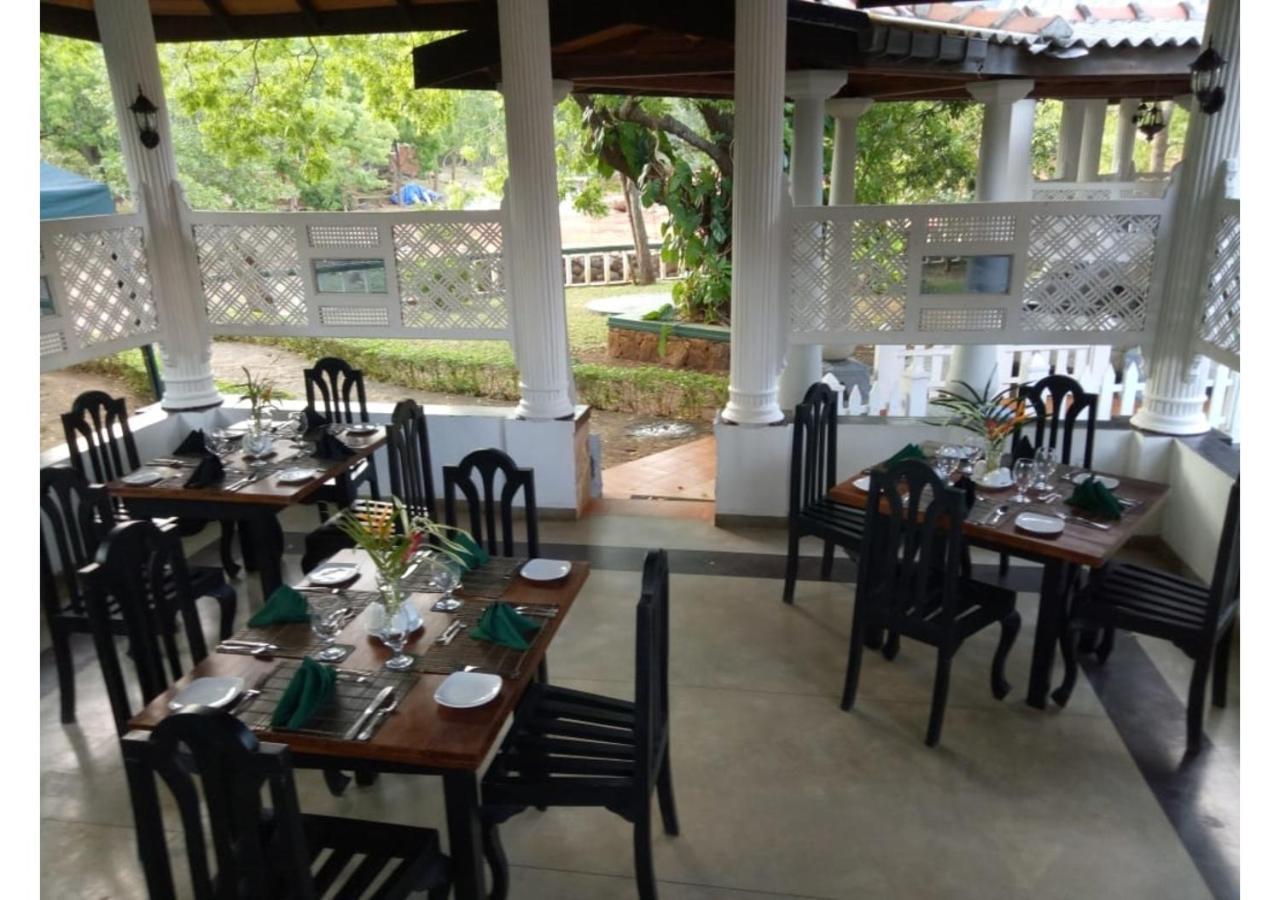 Kodigahawewa Forest Resort Tissamaharama Buitenkant foto