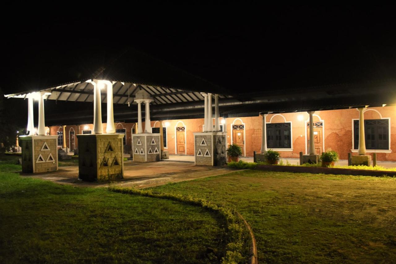 Kodigahawewa Forest Resort Tissamaharama Buitenkant foto