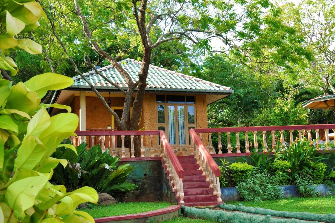 Kodigahawewa Forest Resort Tissamaharama Buitenkant foto